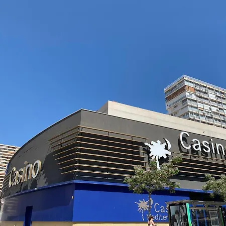 Ducado 41 Playa Levante 4 P Бенидорм